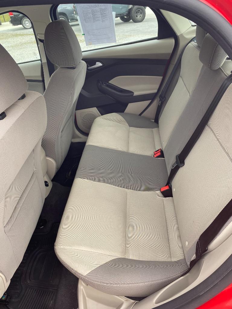 2013 Ford Focus SE - Photo 8